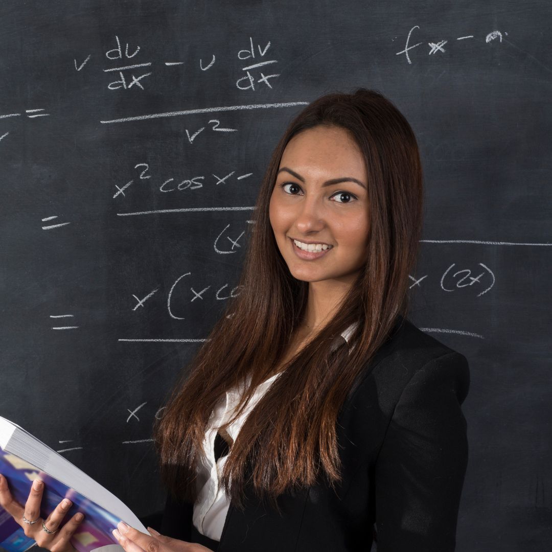 How to become teacher in India